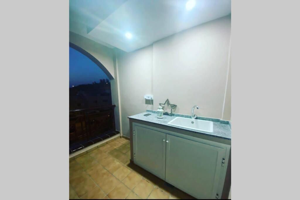 Apartamento Dinastia de la Reina Arona  Exterior foto